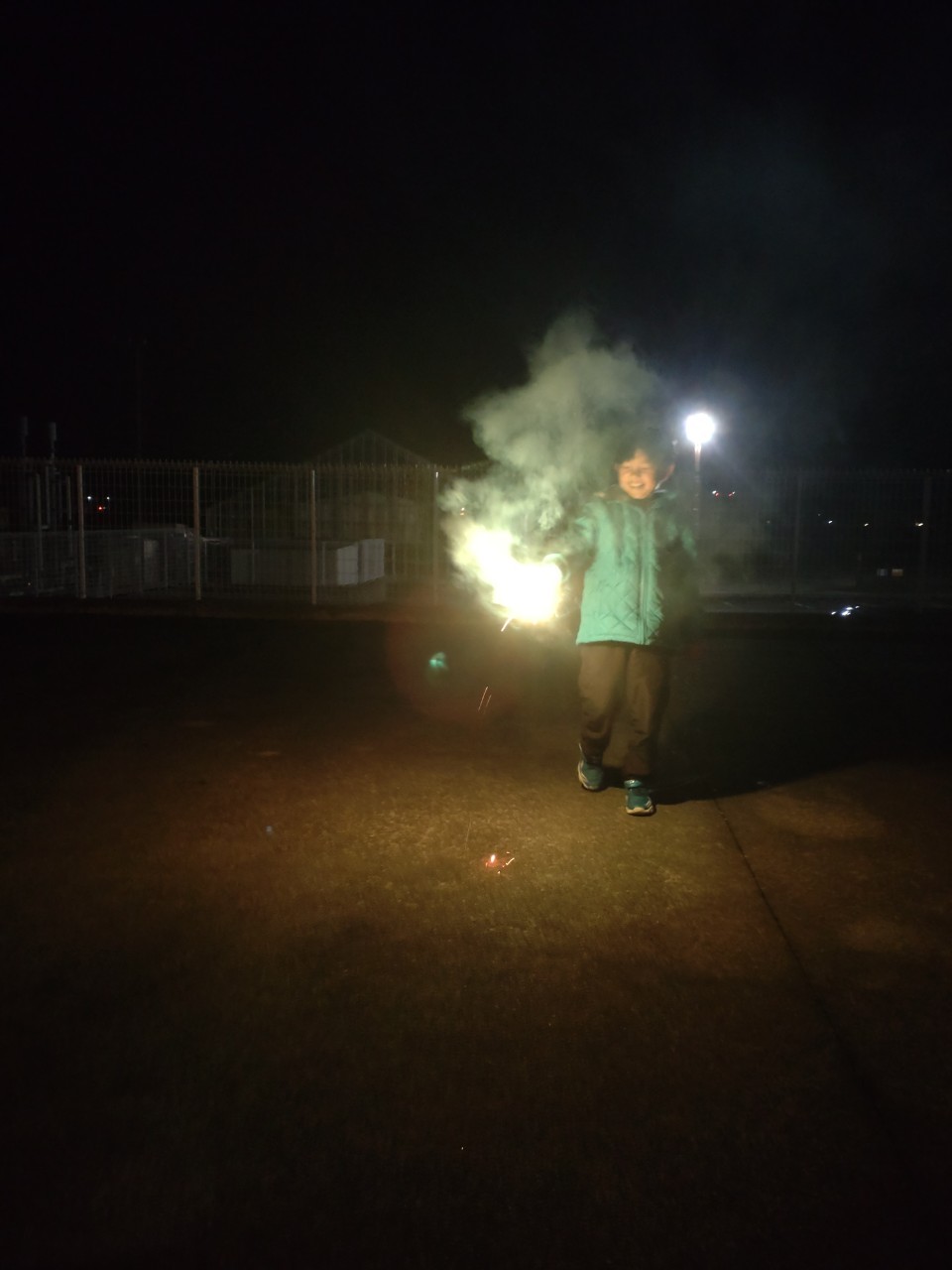 養老温泉ゆせんの里キャンプ場で花火をした写真。